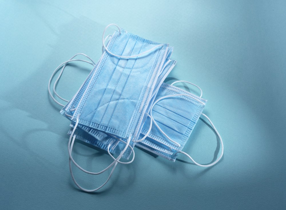 Surgical face masks